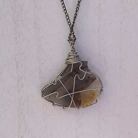 Artisan Wired Montana Moss Agate Necklace silvertone 18” long - Picture 2 of 6